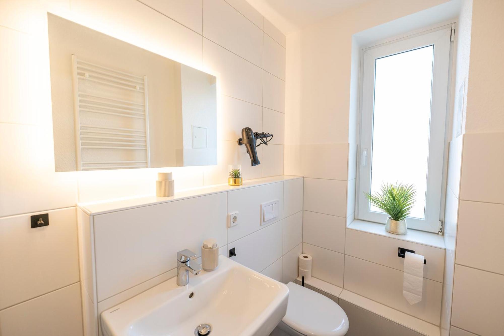 Rr - Central Apartment 80Qm - Balcony - Washer Maagdenburg Buitenkant foto