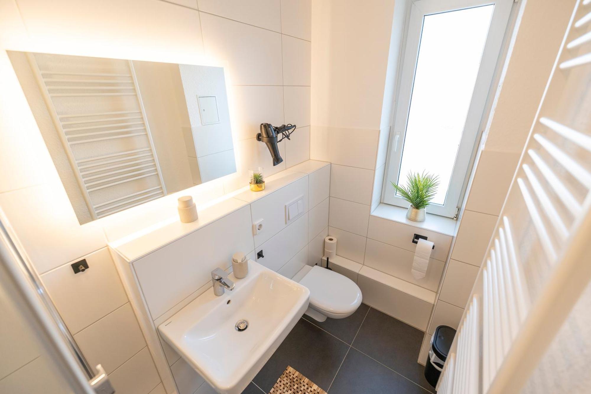 Rr - Central Apartment 80Qm - Balcony - Washer Maagdenburg Buitenkant foto